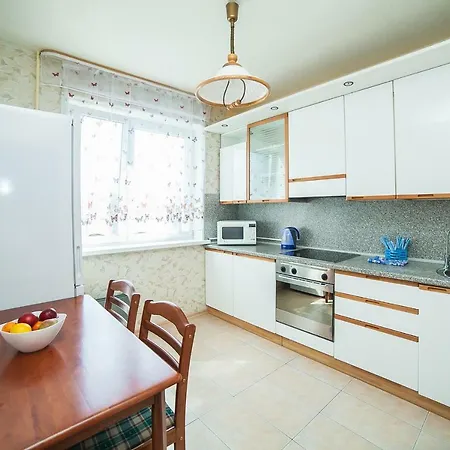 Просторная Квартира Рядом С Центром Apartment